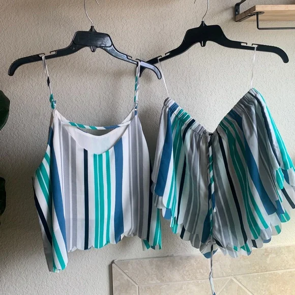 Matching set - Picture 3 of 3